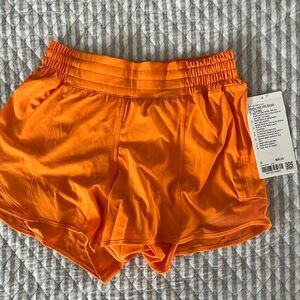 Lululemon Hotty Hot High Rise Short